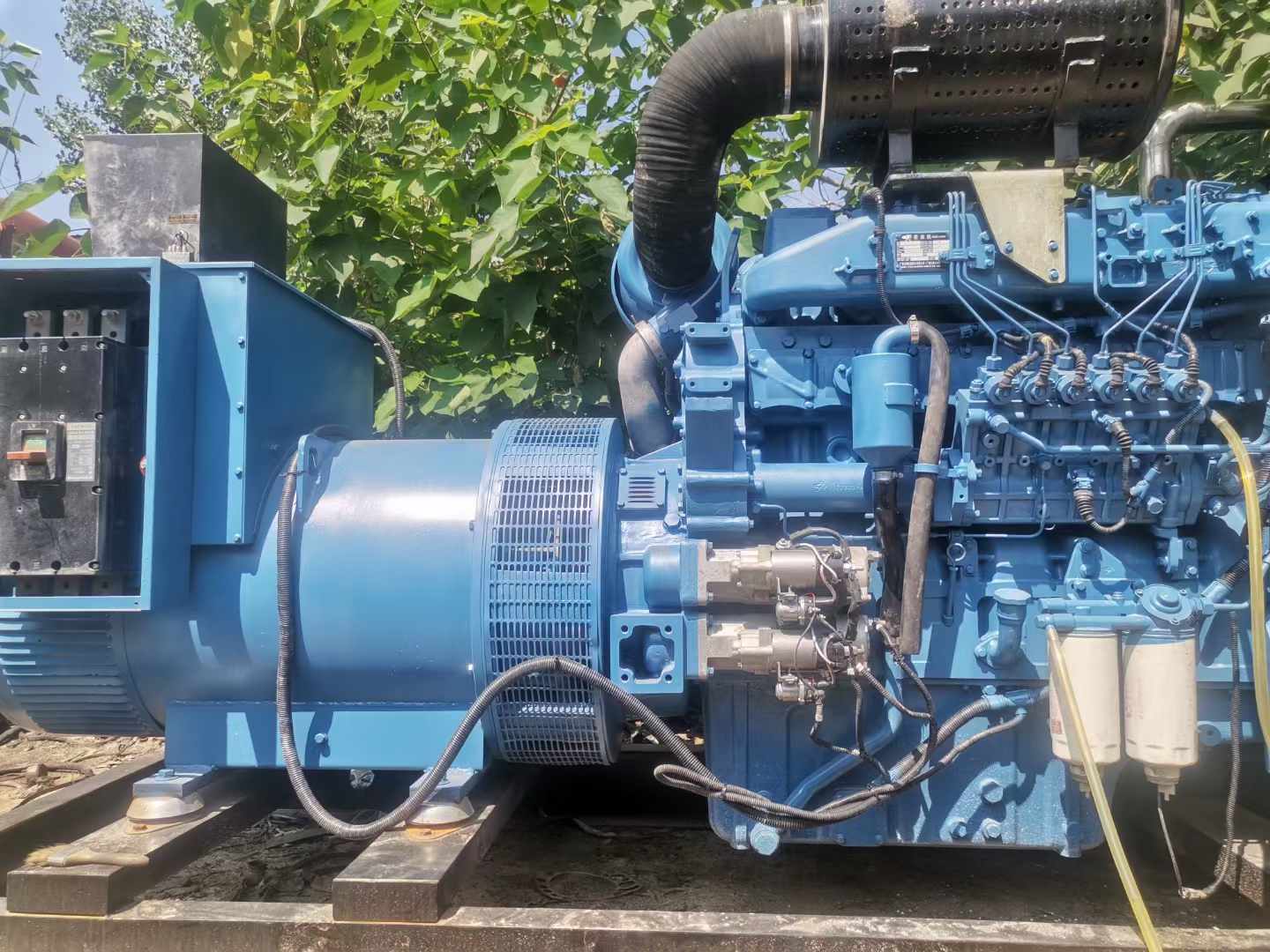 杂多详细说明降低 800kW 柴油发电机输出电流波动的方法